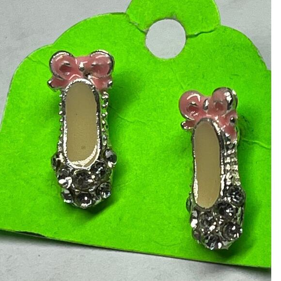 Pair of Beautiful Ballet/ Flat Slip on Shoes Earrings. Pink Bows. Faux Diamond. - Picture 1 of 4